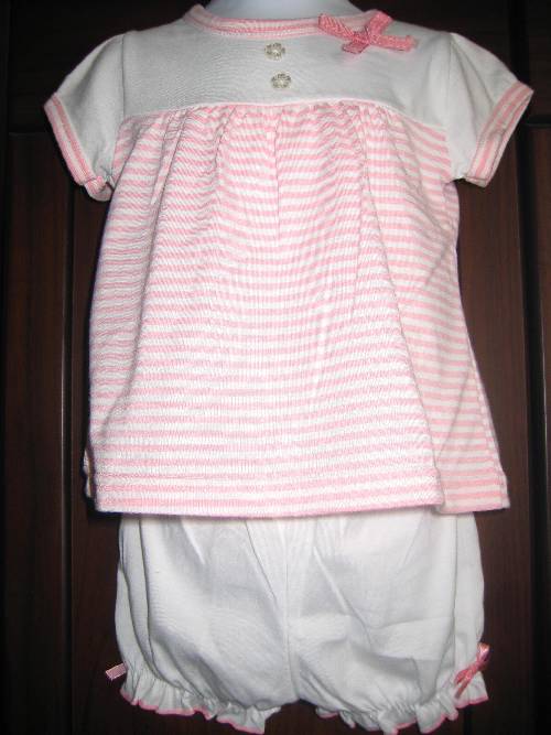 粉紅+白褲裝